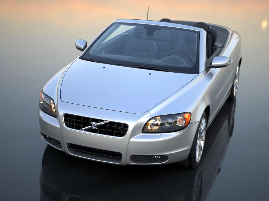  Volvo C70 T5 2005 года  (US) (фото 24 из 30)